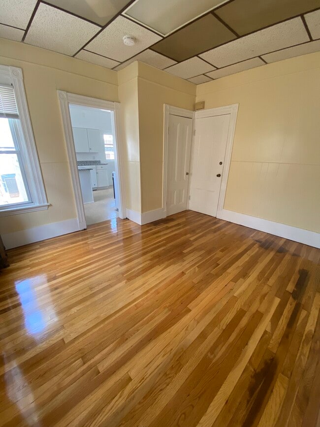 Photo - 7 Stickney Ave