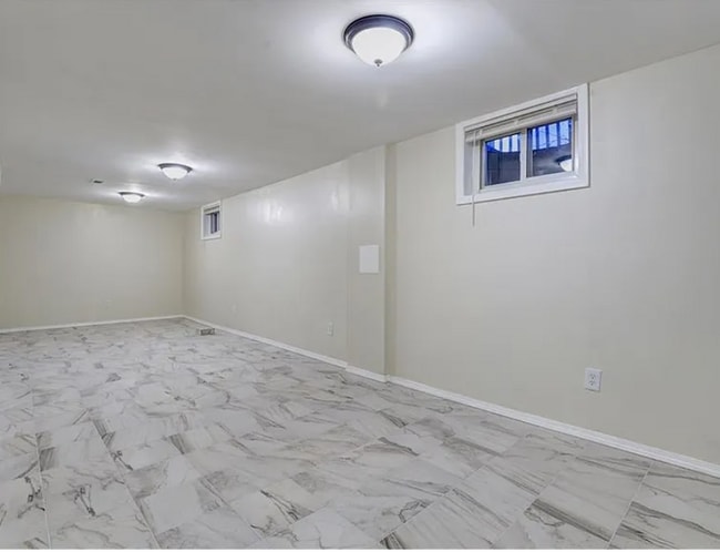 Photo - 5516 Willow Ave