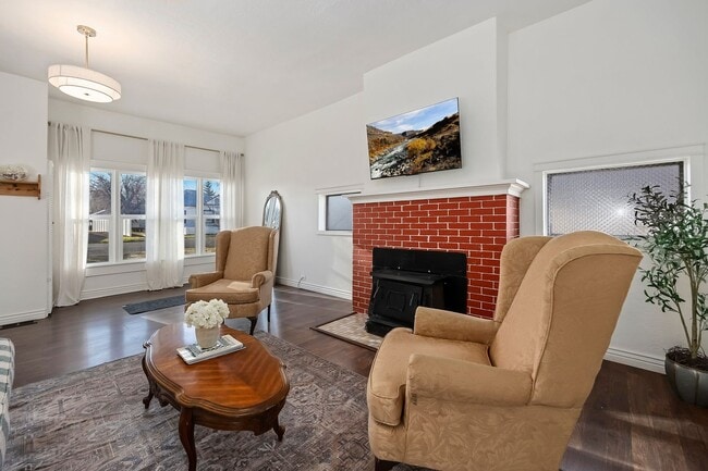 Photo - 520 5th Ave N Unit 520 5th Ave N,  A