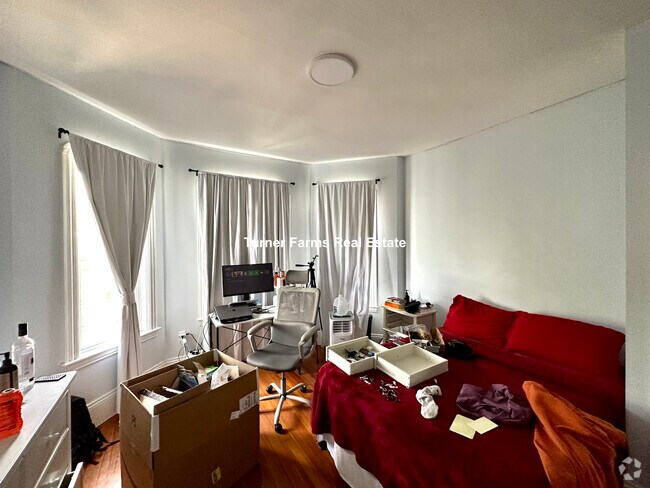 Building Photo - 785 Columbia Rd Unit 3 Rental