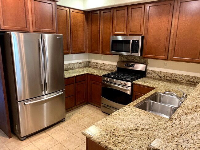 Photo - 2206 Beech Circle