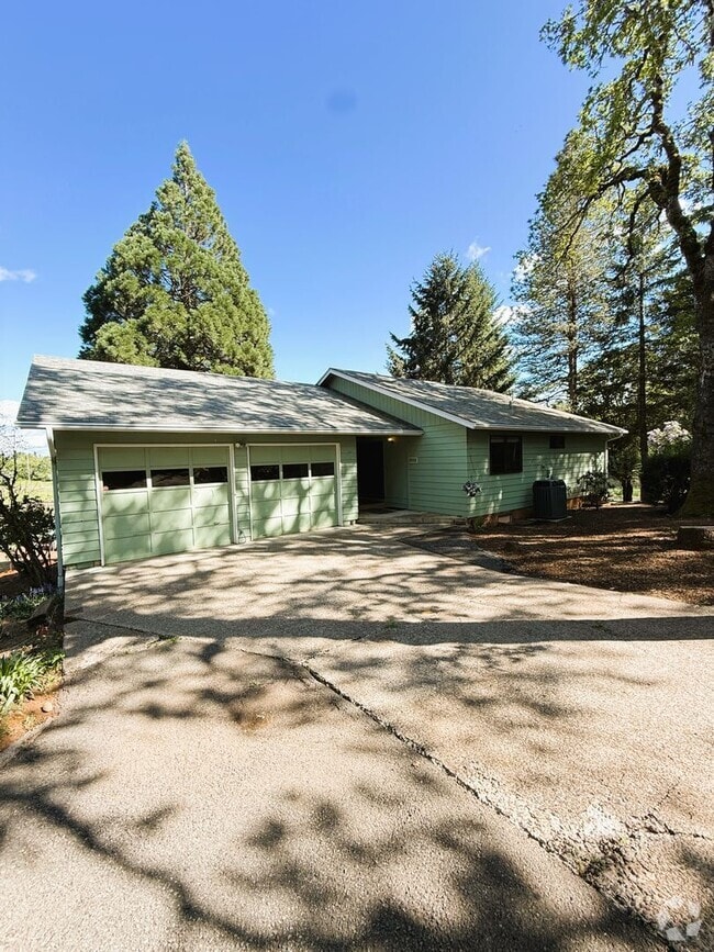 Building Photo - 3956 Orchard Heights Rd NW Rental