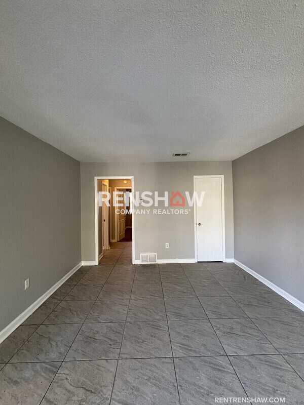 Photo - 2998 Elbert Cove