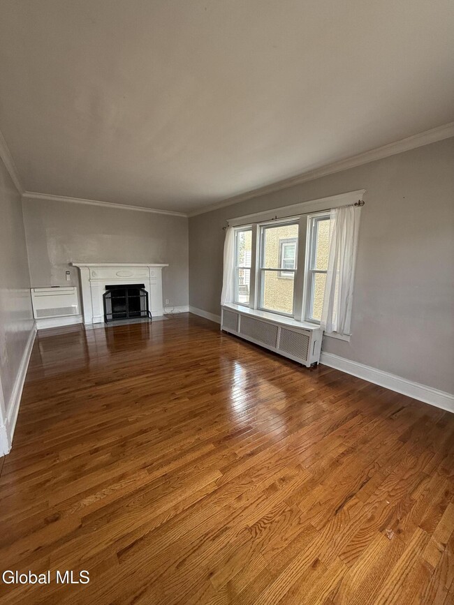 Photo - 1960 Eastern Pkwy