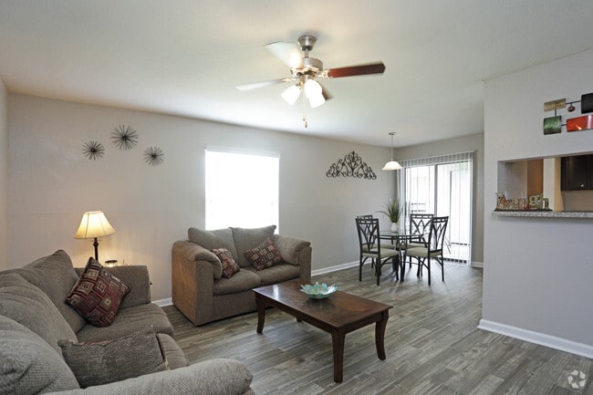 Photo - Lakes at Madera