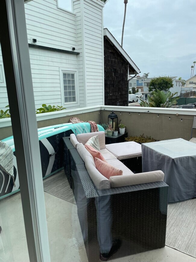 Photo - 1108 W Balboa Blvd Unidad C