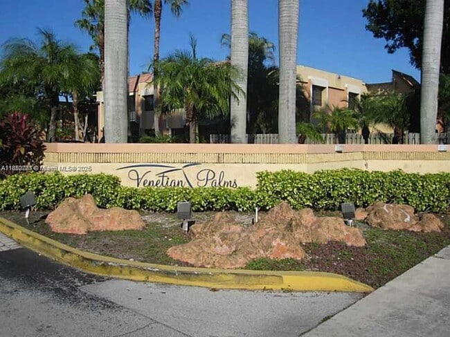 Building Photo - 7905 SW 104th St Unit 206H Rental