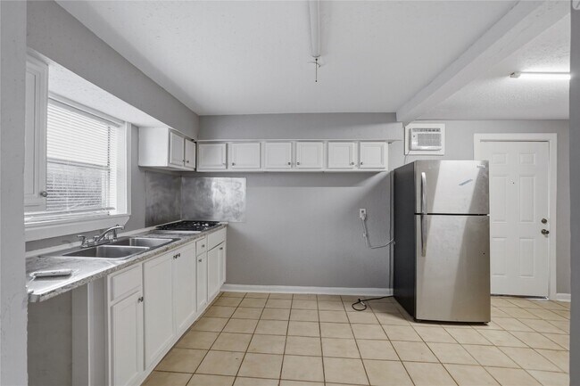 Photo - 6700 Avenue S Unit D