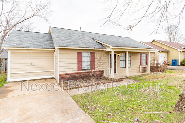 Photo - 10152 Yates Dr