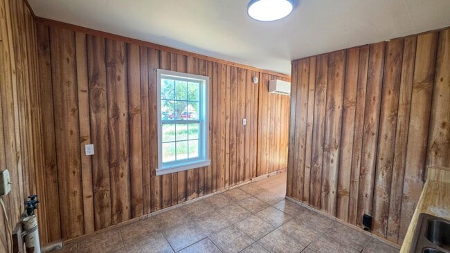 Photo - 903 N Virginia St