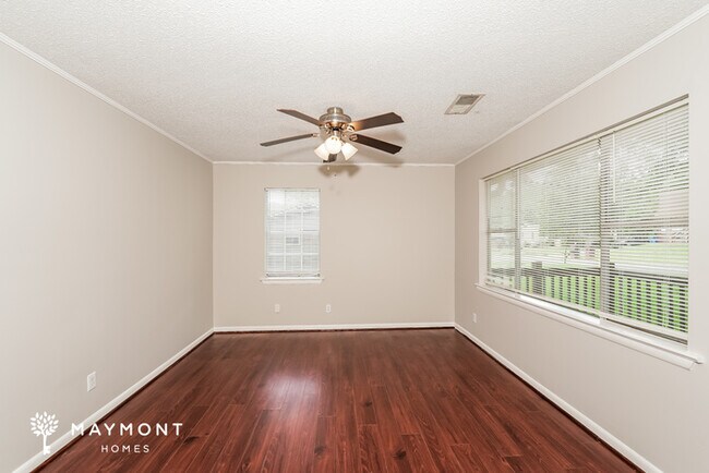 Photo - 1013 Sandy Brook Cir