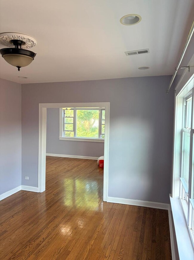 Photo - 5540 N Luna Ave Unit 2