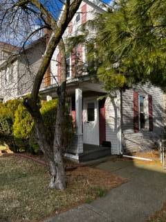 Photo - 32 8th St SW