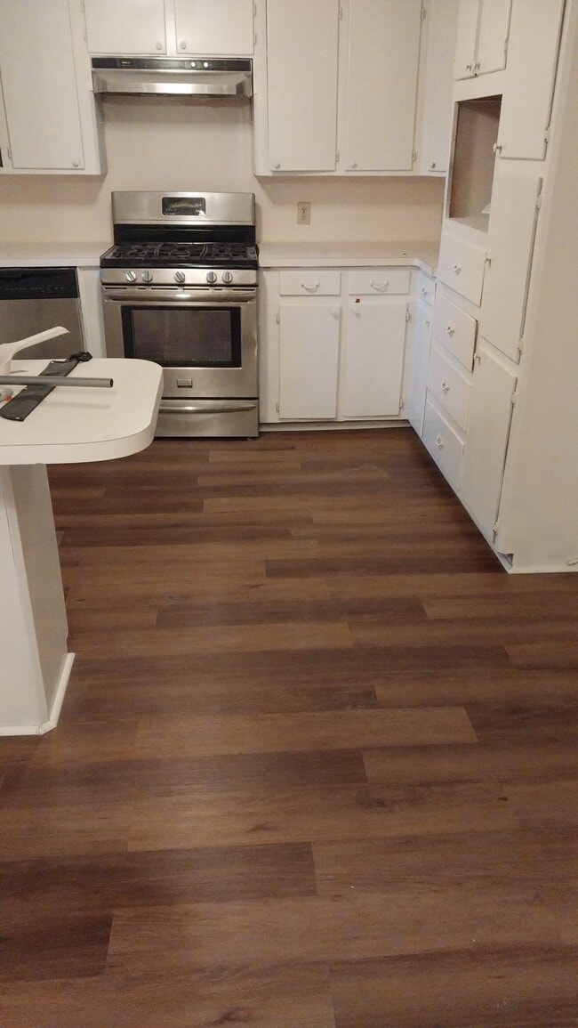 Photo - 327 Primrose Rd