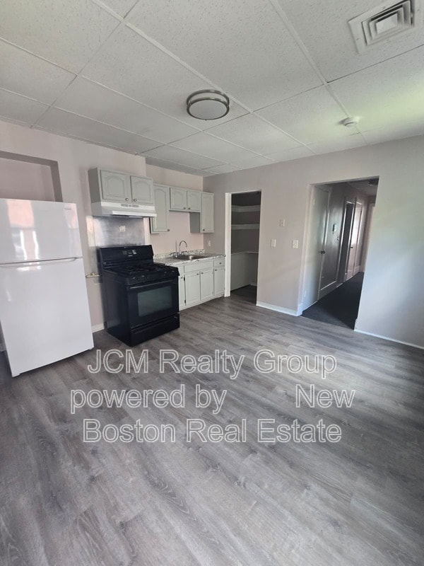 52 Blue Hill Ave Unit 2 / 2nd Floor