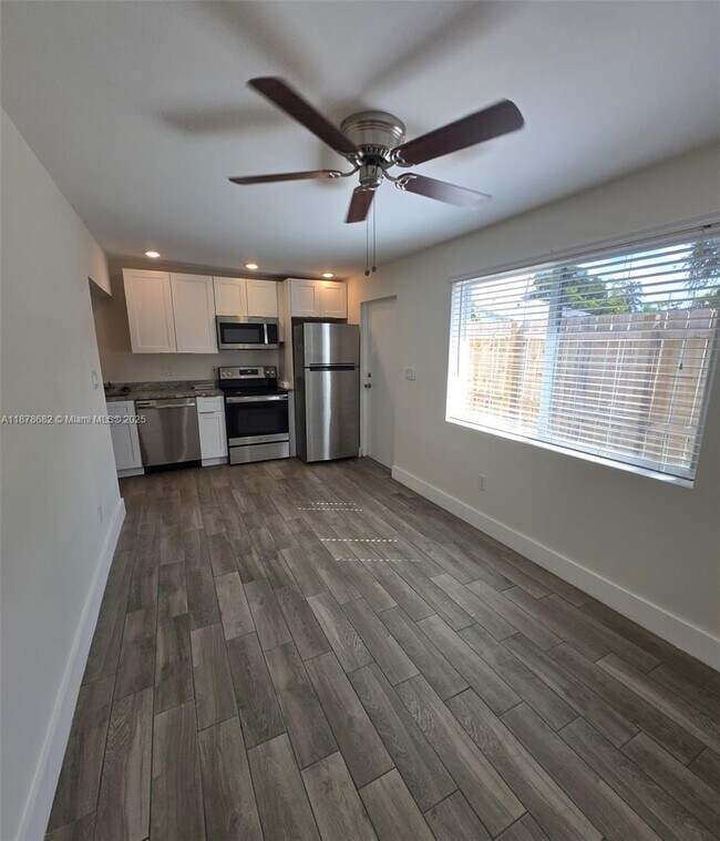 Photo - 2236 Grant St Unit B