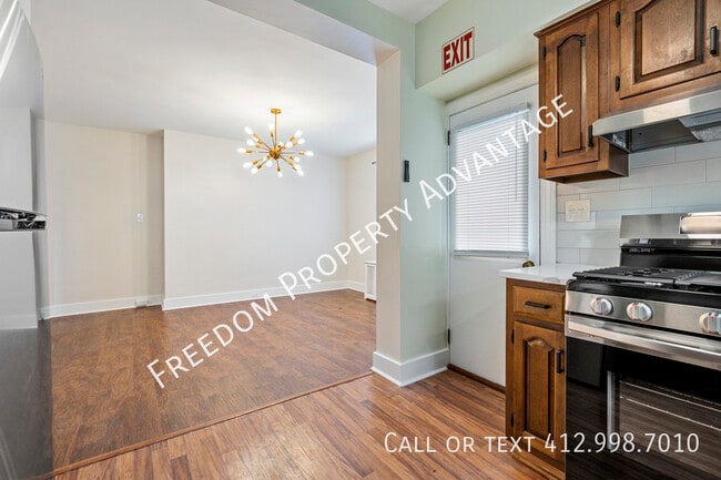 Photo - 413 Peebles St Unit 2