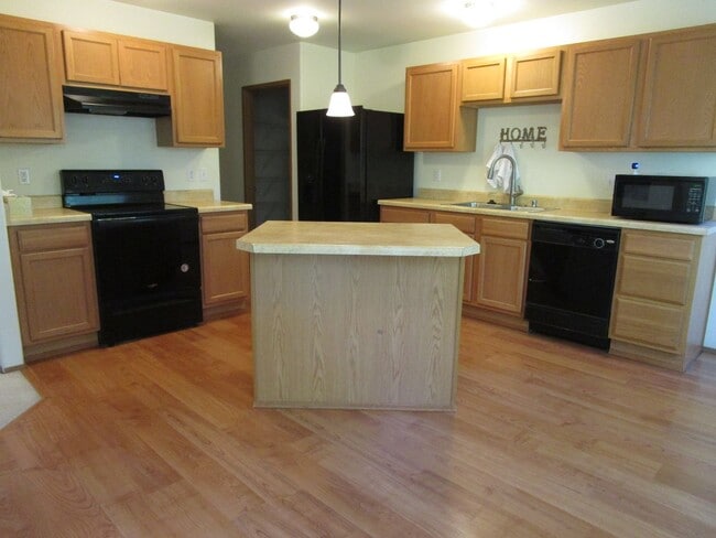 Photo - 5157 Monarch Blvd