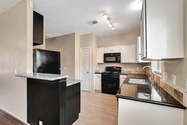 Photo - 23624 Wildwood Green Way
