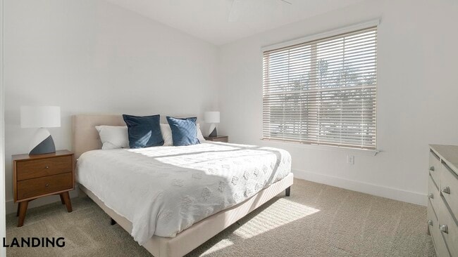 Building Photo - 5102 Station Dr