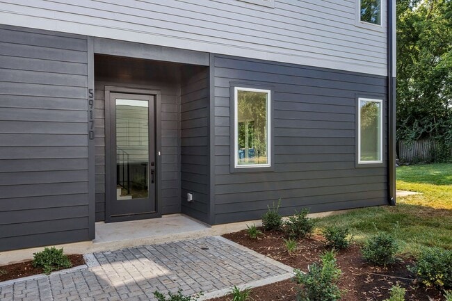 Photo - 5917 Robertson Ave Unit E