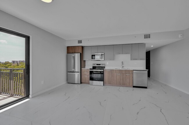 Photo - 840 NE 130th St Apartamento Unidad 500