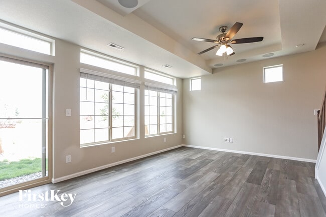 Photo - 10074 Zeno St