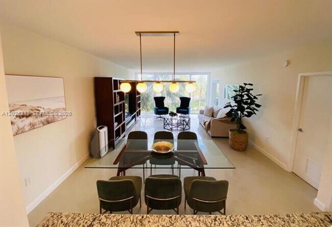 Photo - 10275 Collins Ave Unit 10275 E Collins Ave # 324