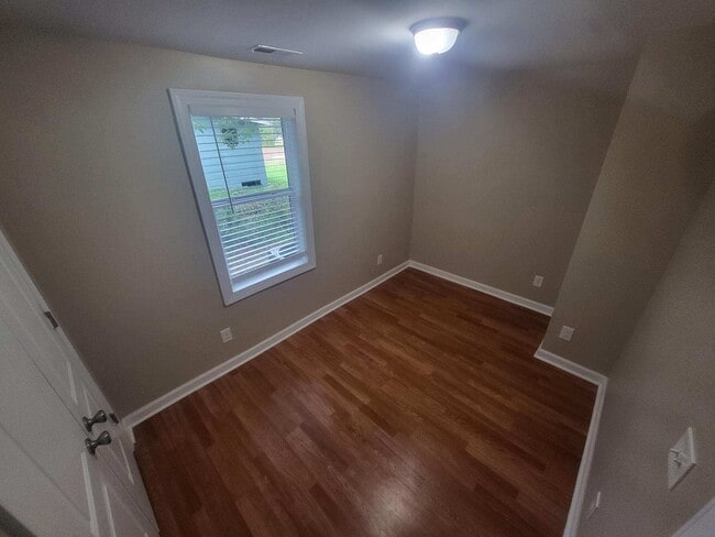 Photo - 309 W Martin St