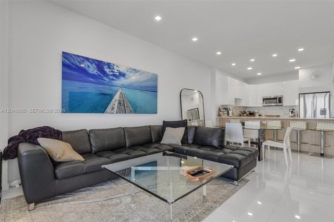 Photo - 5701 Collins Ave Unit PH08