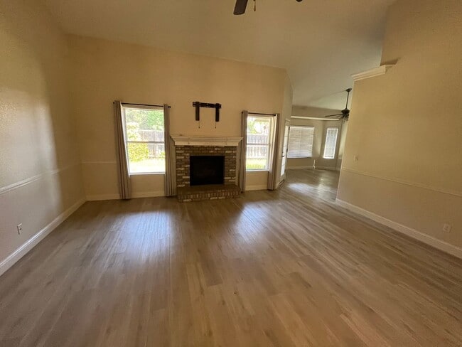Photo - Beautiful Home for rent in Visalia, Ca