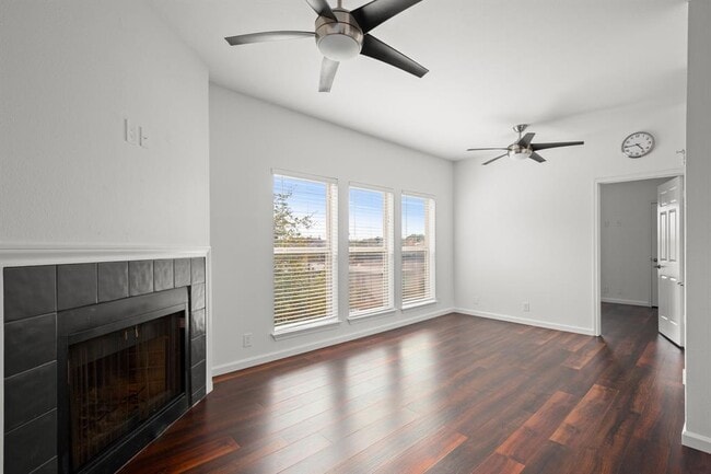 Photo - 2414 Longview St Unit 307