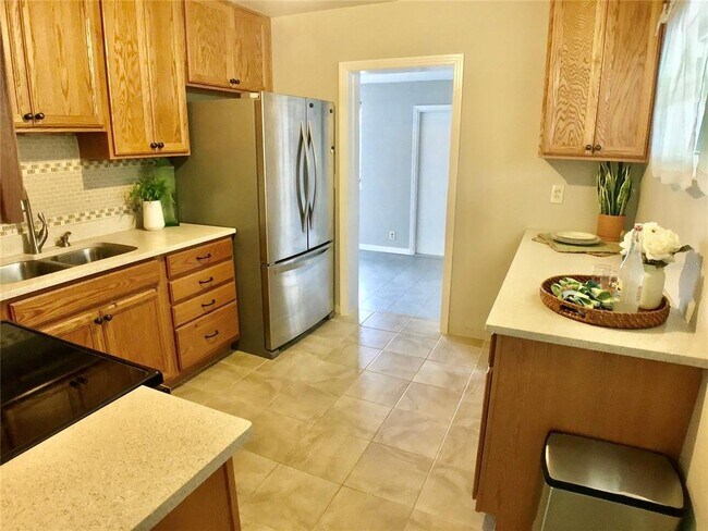 Photo - 3809 W Vasconia St
