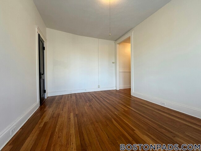 Photo - 1576 Commonwealth Ave Unit 8
