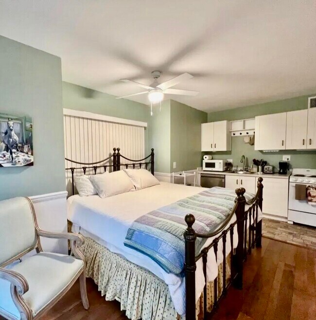 Photo - 11863 Wimbledon Cir Unit 435