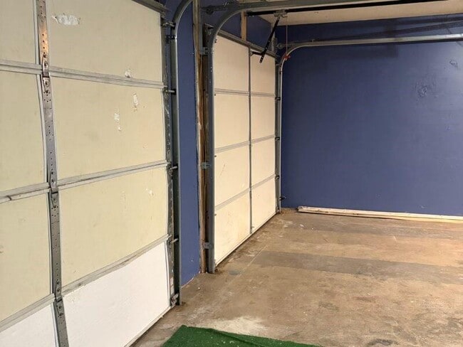 Photo - 1562 Linksview Close