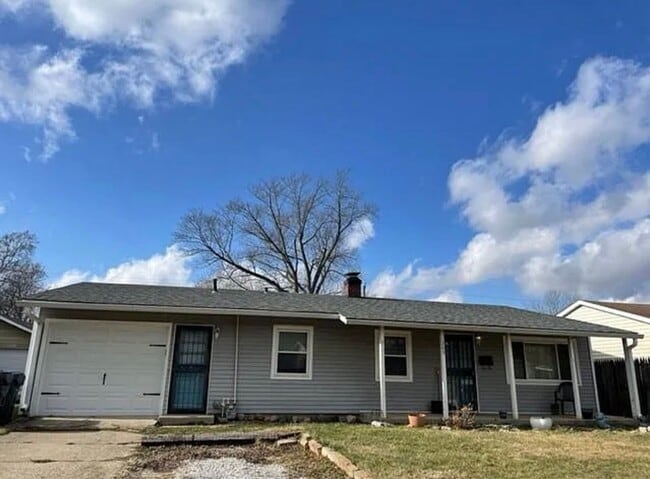 Photo - 209 Avalon Ln