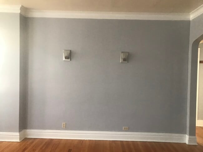 Great Lightening - 5201 N Latrobe Ave Unit 1