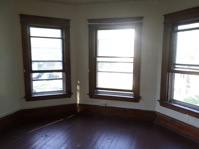20 Fletcher Pl