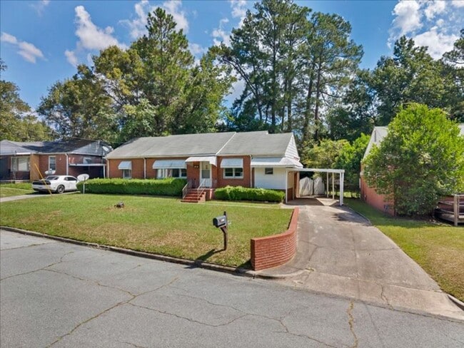 Photo - 1142 Lamont St