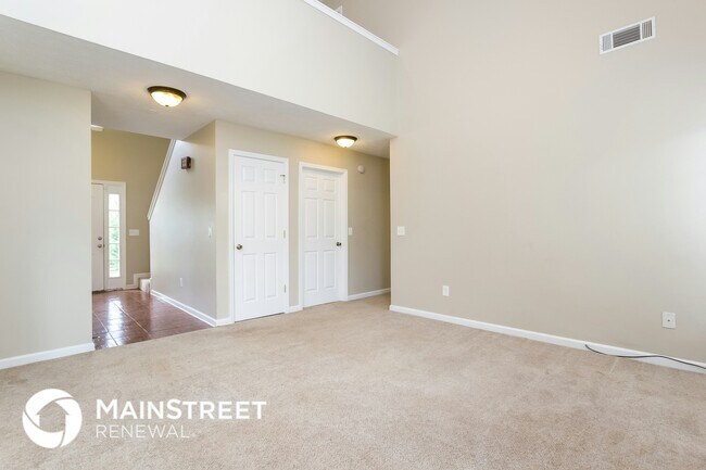 Photo - 105 Voltaire Ct