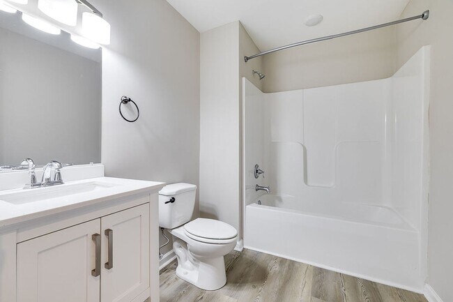 Photo - Freshly Painted 4 Bed Home on Huge Lot wit...