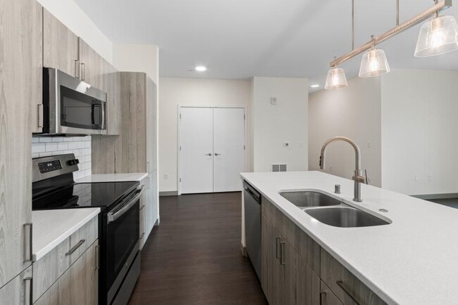 Photo - 2 bedroom in Milwaukee WI 53211 Unit 211