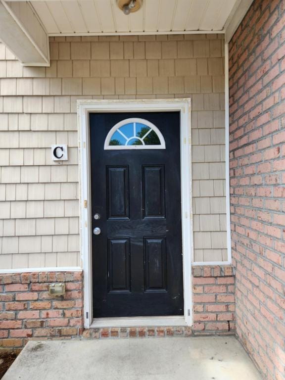 Photo - 111 Maddux Ln