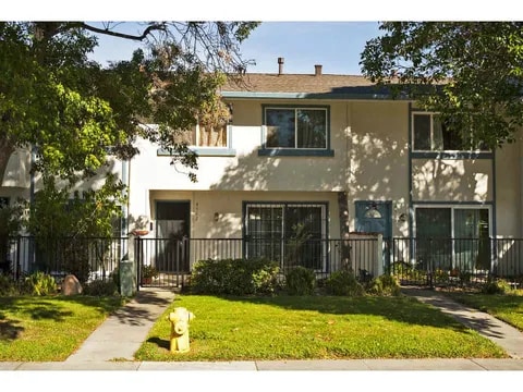 Photo - 4562 Reyes Dr