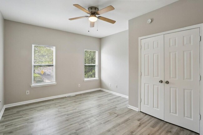 Photo - 753 Prince Pl NW