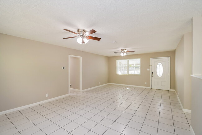 Photo - 4307 Lane Ave S