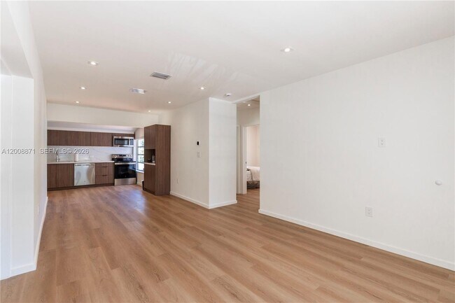 Photo - 3021 Coconut Grove Dr