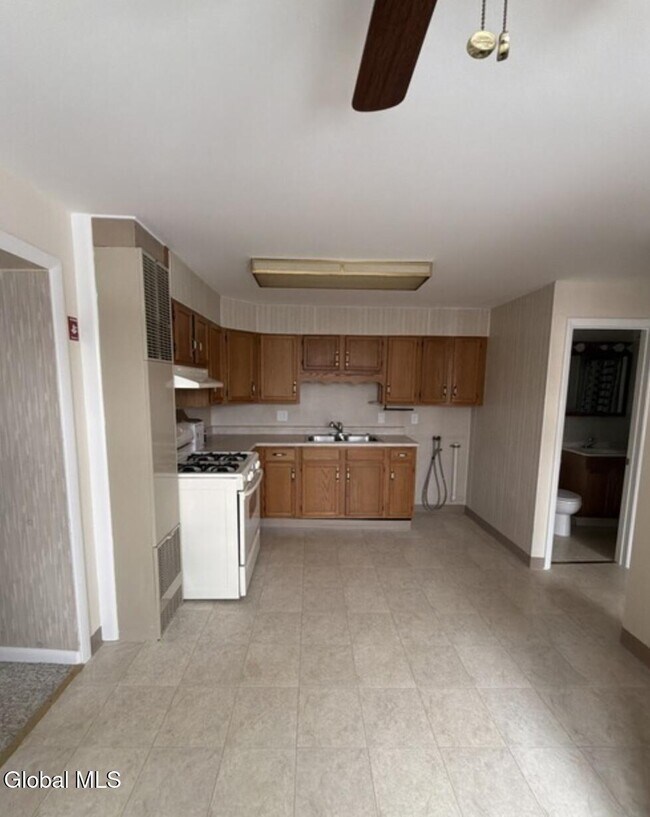 Photo - 5 Alden St Unit b