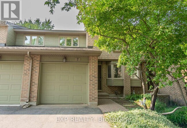Photo - 710 Coronation Ave.